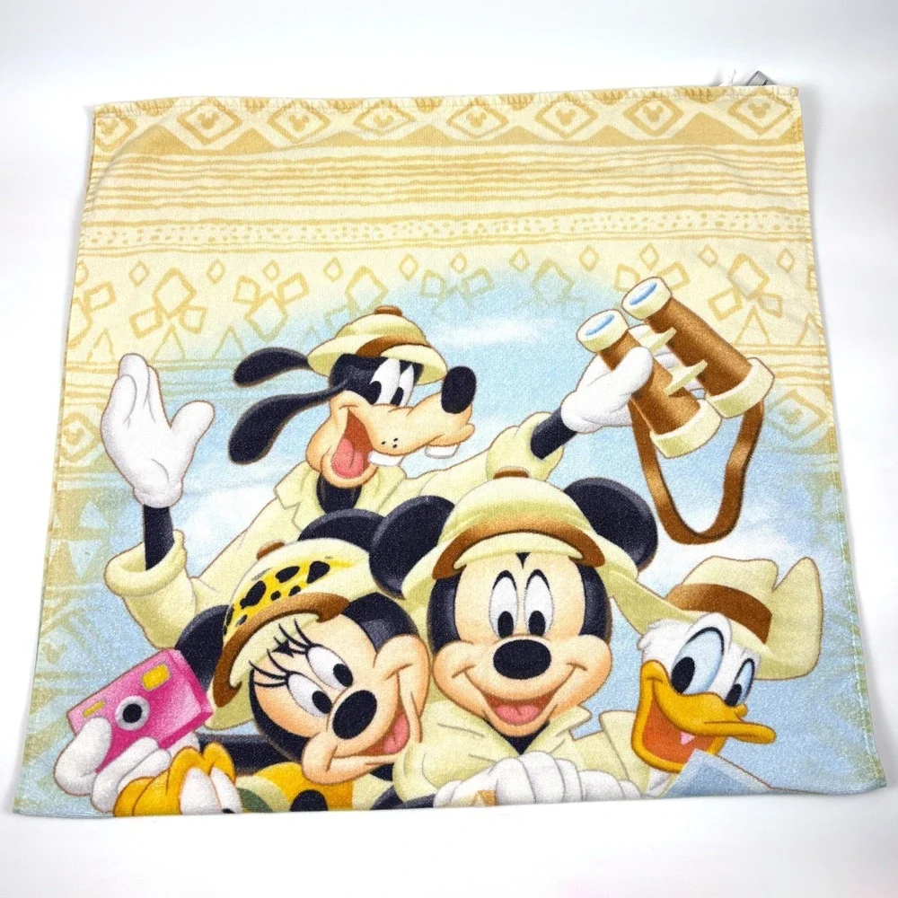 VTG Disney Parks Animal Kingdom Oversized Heavy Weight Beach Towel Fab 5 Mickey